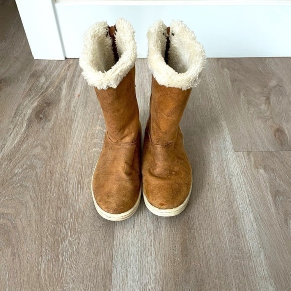 Cat & Jack Suede boots